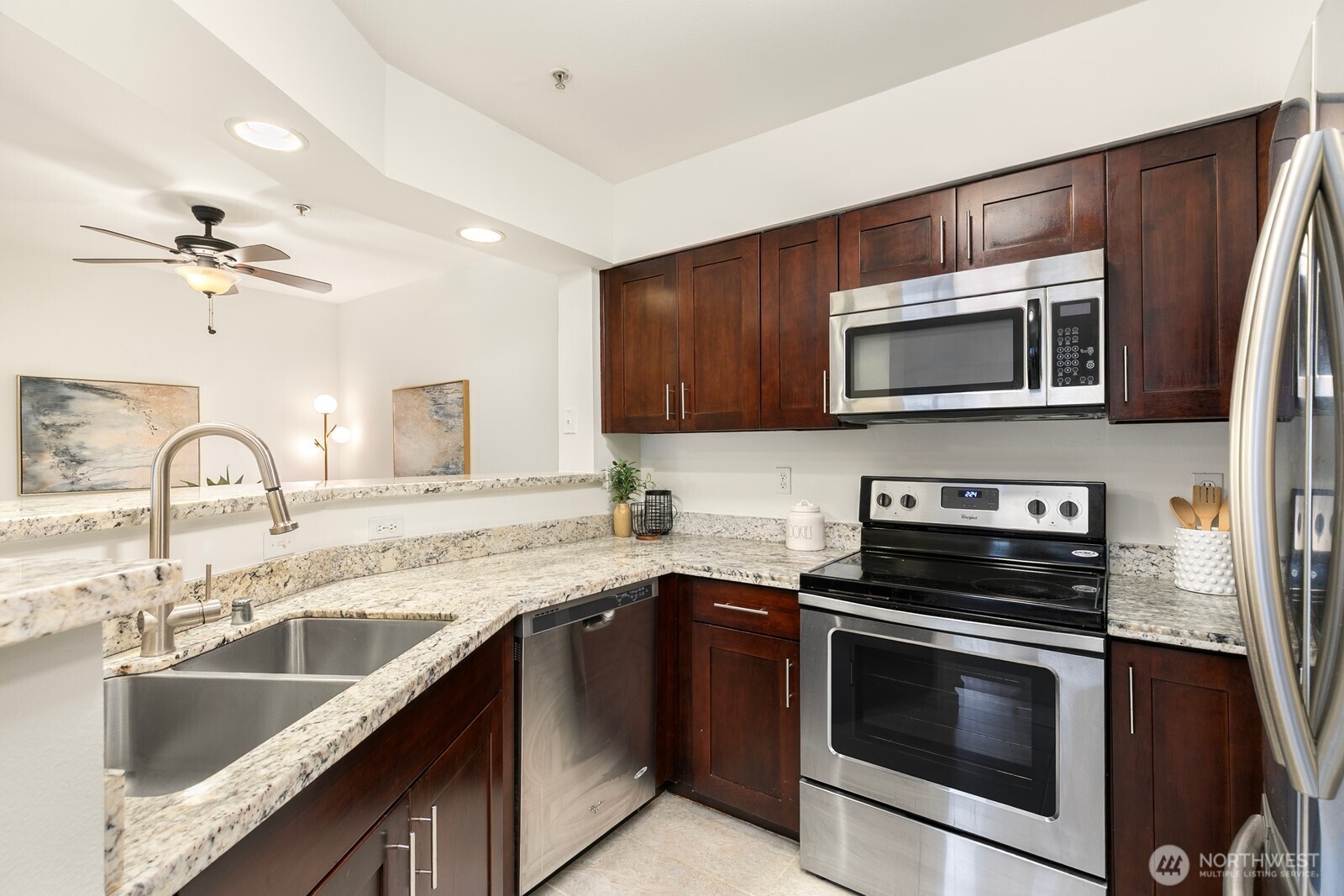 15300 112th Avenue Northeast, Unit C304 Bothell, WA 98011 - Photo 10 of 18