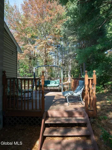 $369,000 | 1709 Julianne Drive, Schodack, NY 12033