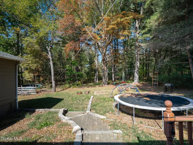 $369,000 | 1709 Julianne Drive, Schodack, NY 12033