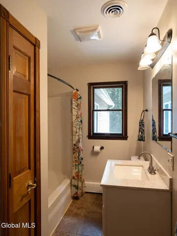 $369,000 | 1709 Julianne Drive, Schodack, NY 12033