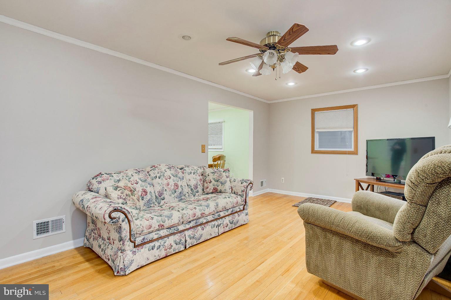 1248 Sulphur Spring Road Baltimore, MD 21227 - Photo 11 of 28 Hardwood floors throughout the home