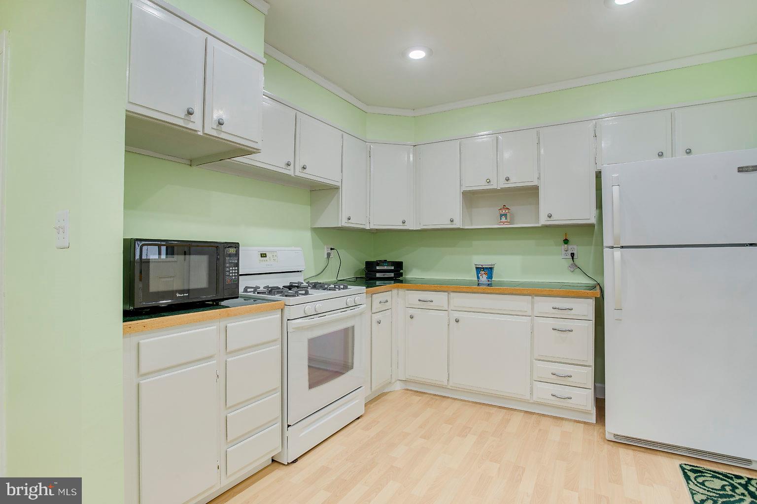1248 Sulphur Spring Road Baltimore, MD 21227 - Photo 17 of 28 Gallery Image 17
