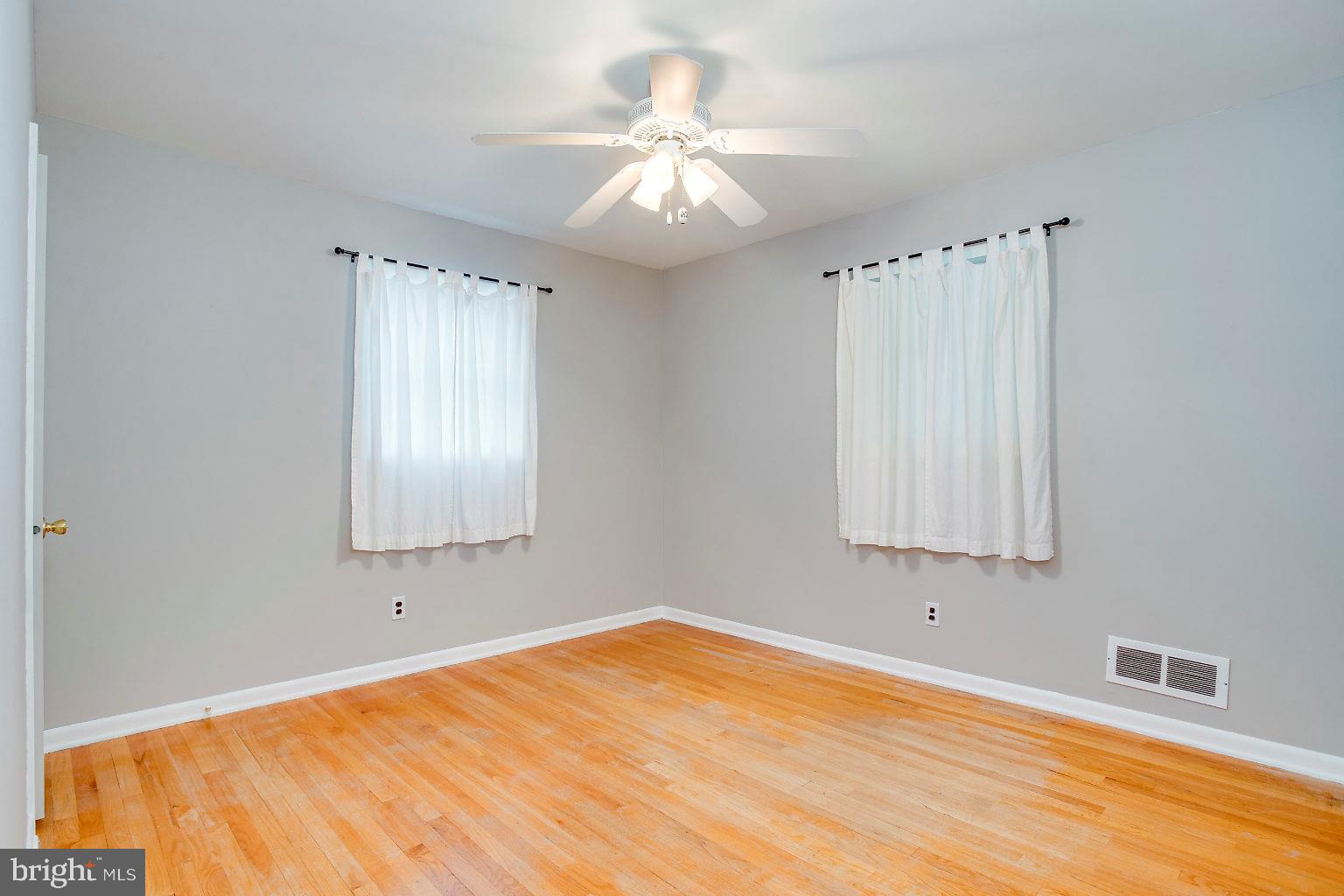 1248 Sulphur Spring Road Baltimore, MD 21227 - Photo 25 of 28 Bedroom 2