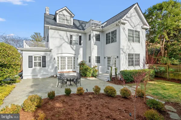 $1,995,000 | 6108 Vernon Terrace, Alexandria, VA 22307