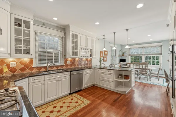 $1,995,000 | 6108 Vernon Terrace, Alexandria, VA 22307