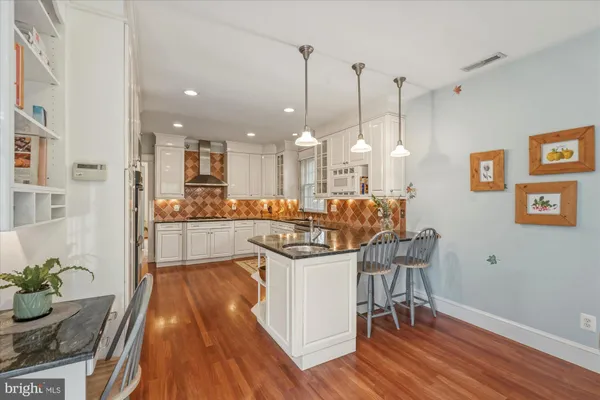 $1,995,000 | 6108 Vernon Terrace, Alexandria, VA 22307