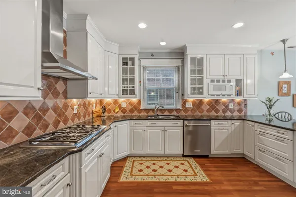 $1,995,000 | 6108 Vernon Terrace, Alexandria, VA 22307