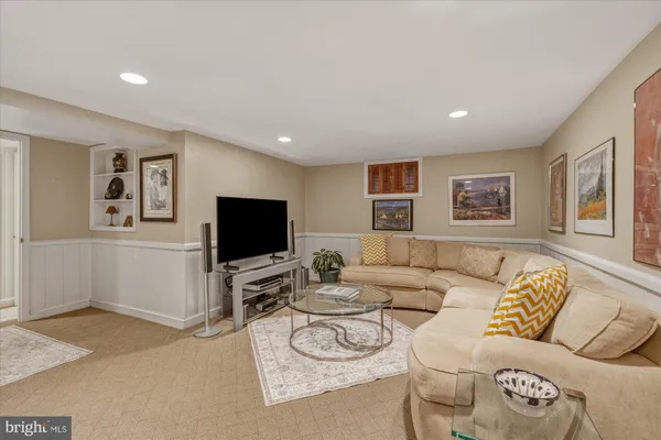 $1,995,000 | 6108 Vernon Terrace, Alexandria, VA 22307