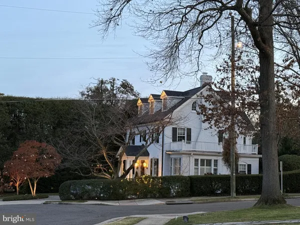 $1,995,000 | 6108 Vernon Terrace, Alexandria, VA 22307