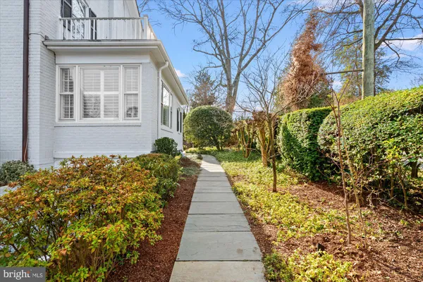 $1,995,000 | 6108 Vernon Terrace, Alexandria, VA 22307