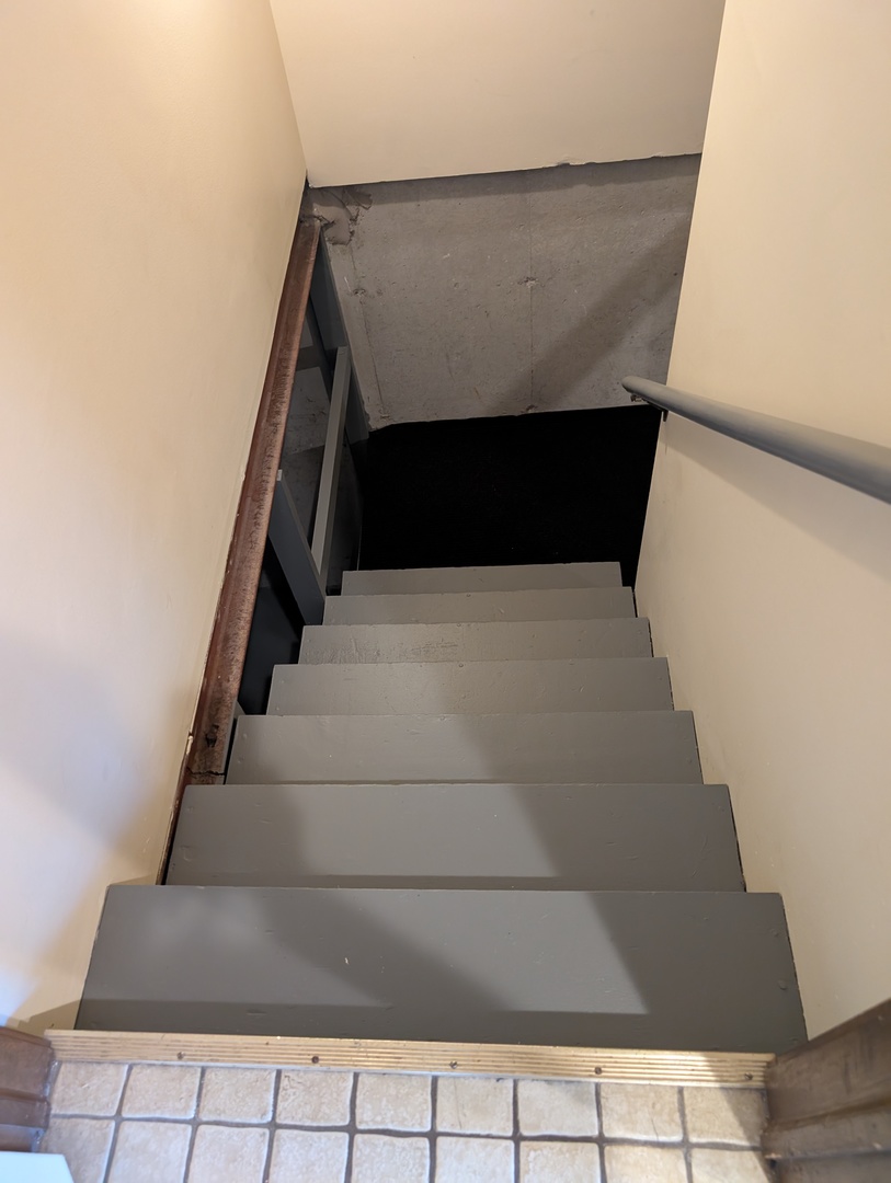 1535 Wedgefield Circle, Unit 1535 Naperville, IL 60563 - Photo 31 of 46 a view of entryway