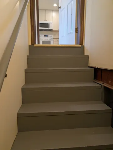 a view of entryway and hall