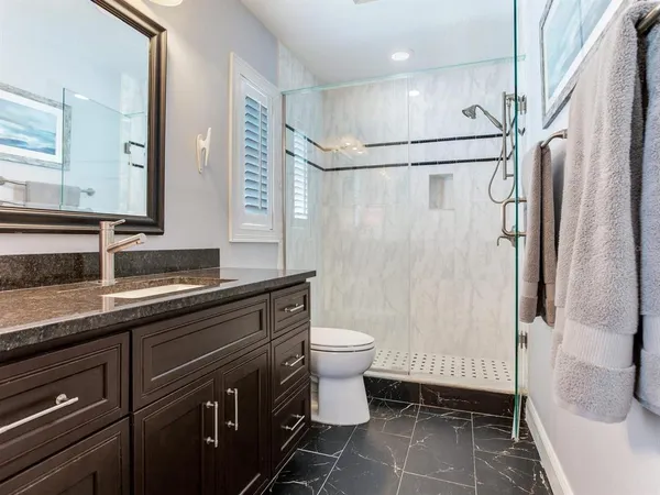 $2,100,000 | 31 North Pine Circle, Belleair, FL 33756