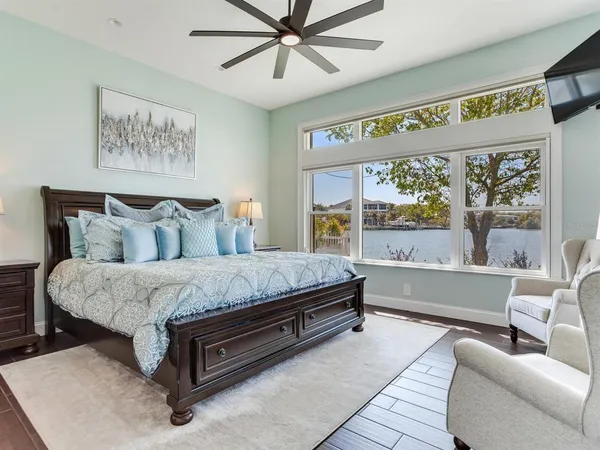 $2,100,000 | 31 North Pine Circle, Belleair, FL 33756
