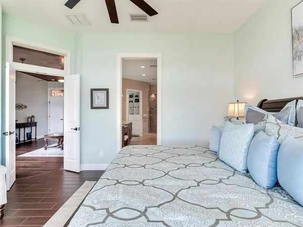 $2,100,000 | 31 North Pine Circle, Belleair, FL 33756