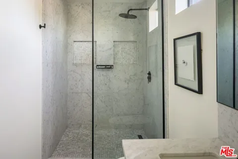 $3,888,000 | 913 Milwood Avenue, Venice, CA 90291