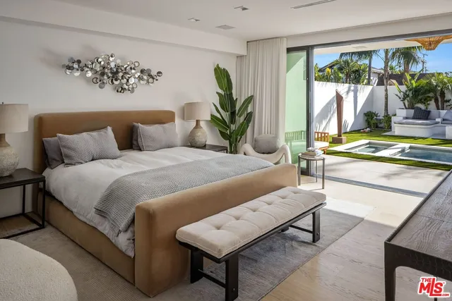 $3,888,000 | 913 Milwood Avenue, Venice, CA 90291