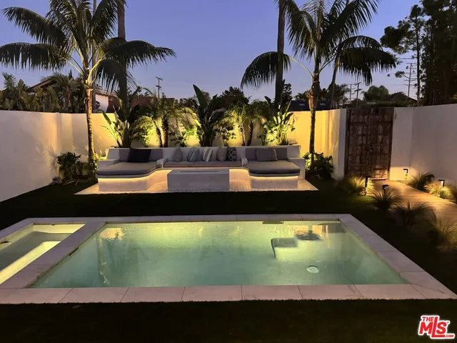 $3,888,000 | 913 Milwood Avenue, Venice, CA 90291