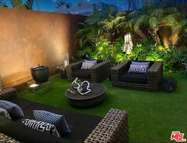 $3,888,000 | 913 Milwood Avenue, Venice, CA 90291