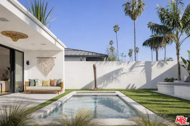 $3,888,000 | 913 Milwood Avenue, Venice, CA 90291