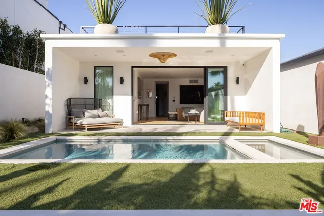 $3,888,000 | 913 Milwood Avenue, Venice, CA 90291