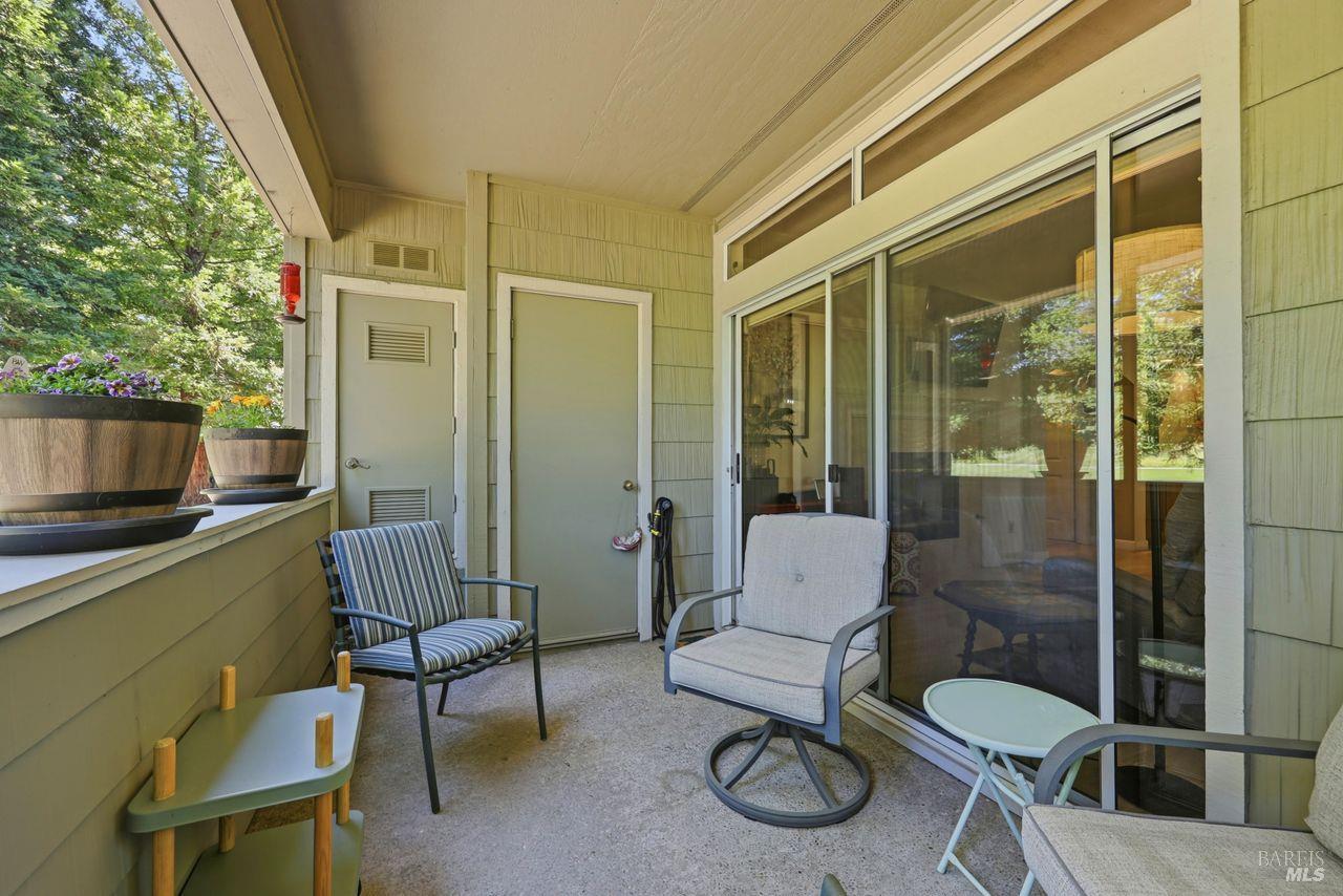 2092 Stonefield Lane Santa Rosa, CA 95403 - Photo 18 of 44