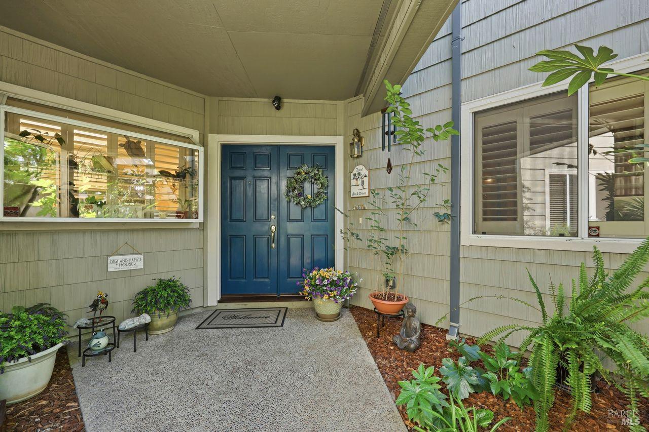 2092 Stonefield Lane Santa Rosa, CA 95403 - Photo 3 of 44