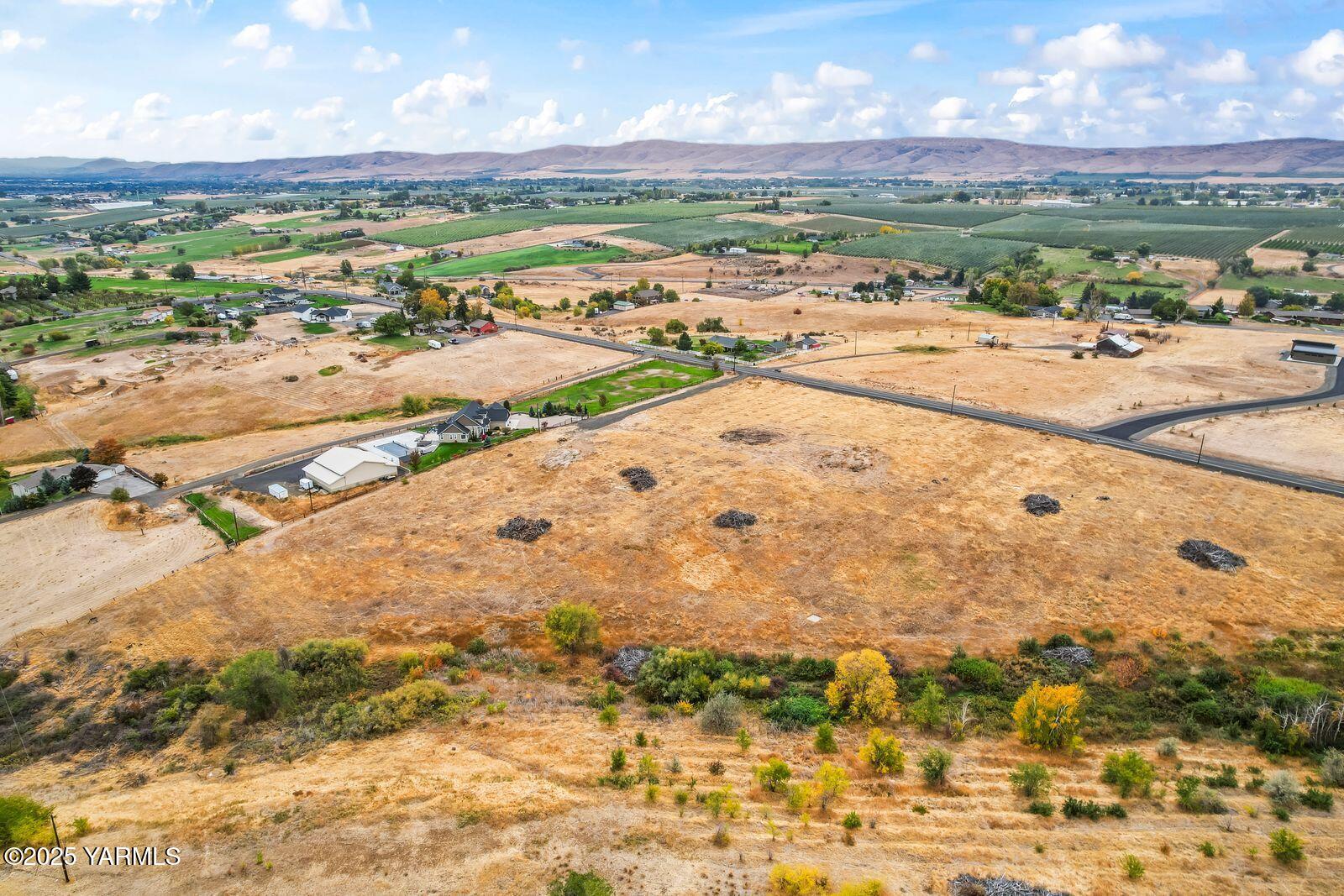 13205 Douglas Road Yakima, WA 98908 - Photo 7 of 12 13205 Douglas Rd007