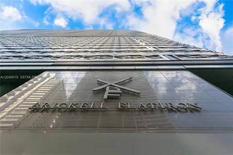 $1,599,000 | 1000 Brickell Plaza, Unit 4015, Miami, FL 33131