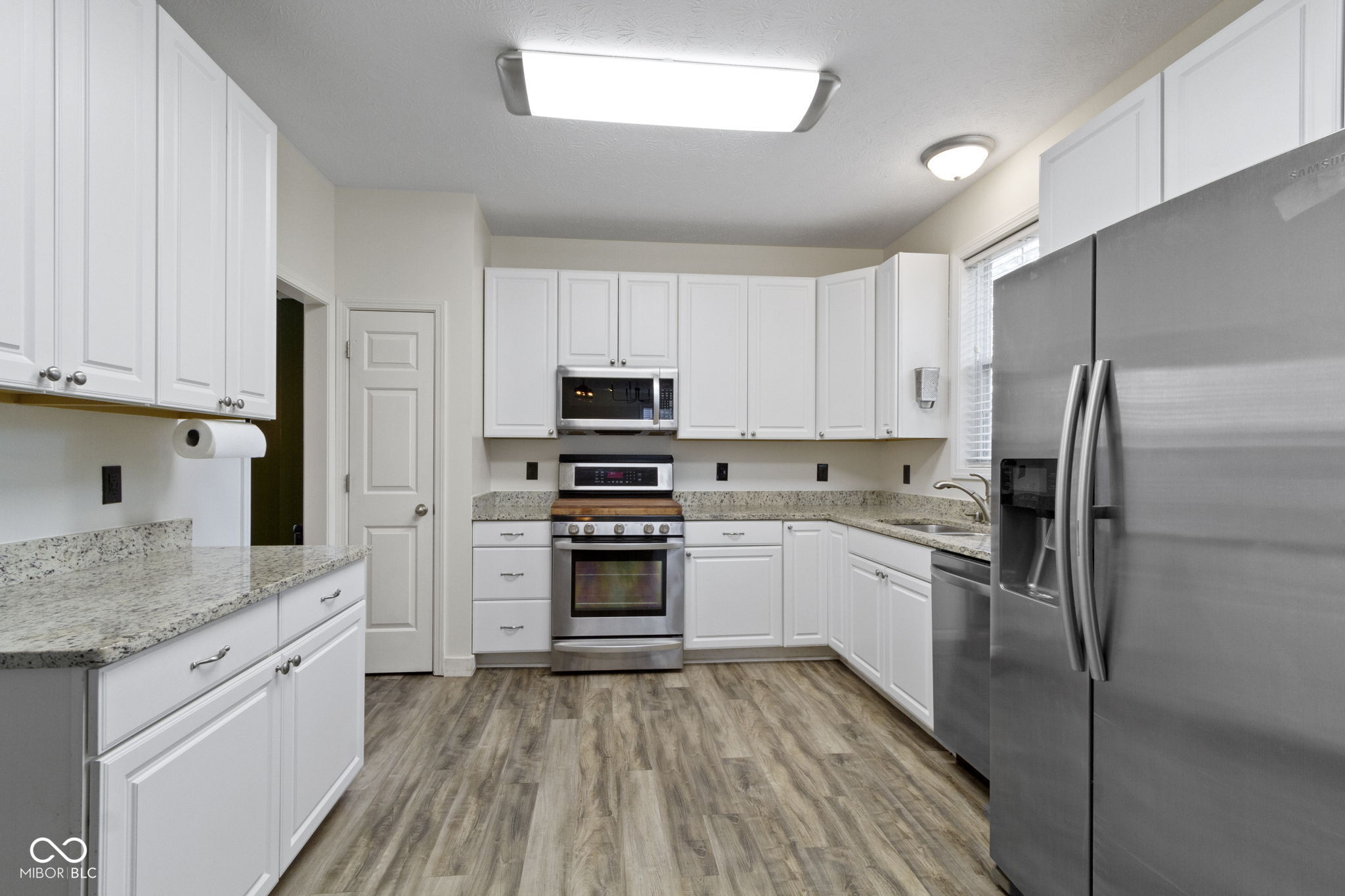 12958 Sinclair Place Fishers, IN 46038 - Photo 15 of 55 Gallery Image 15