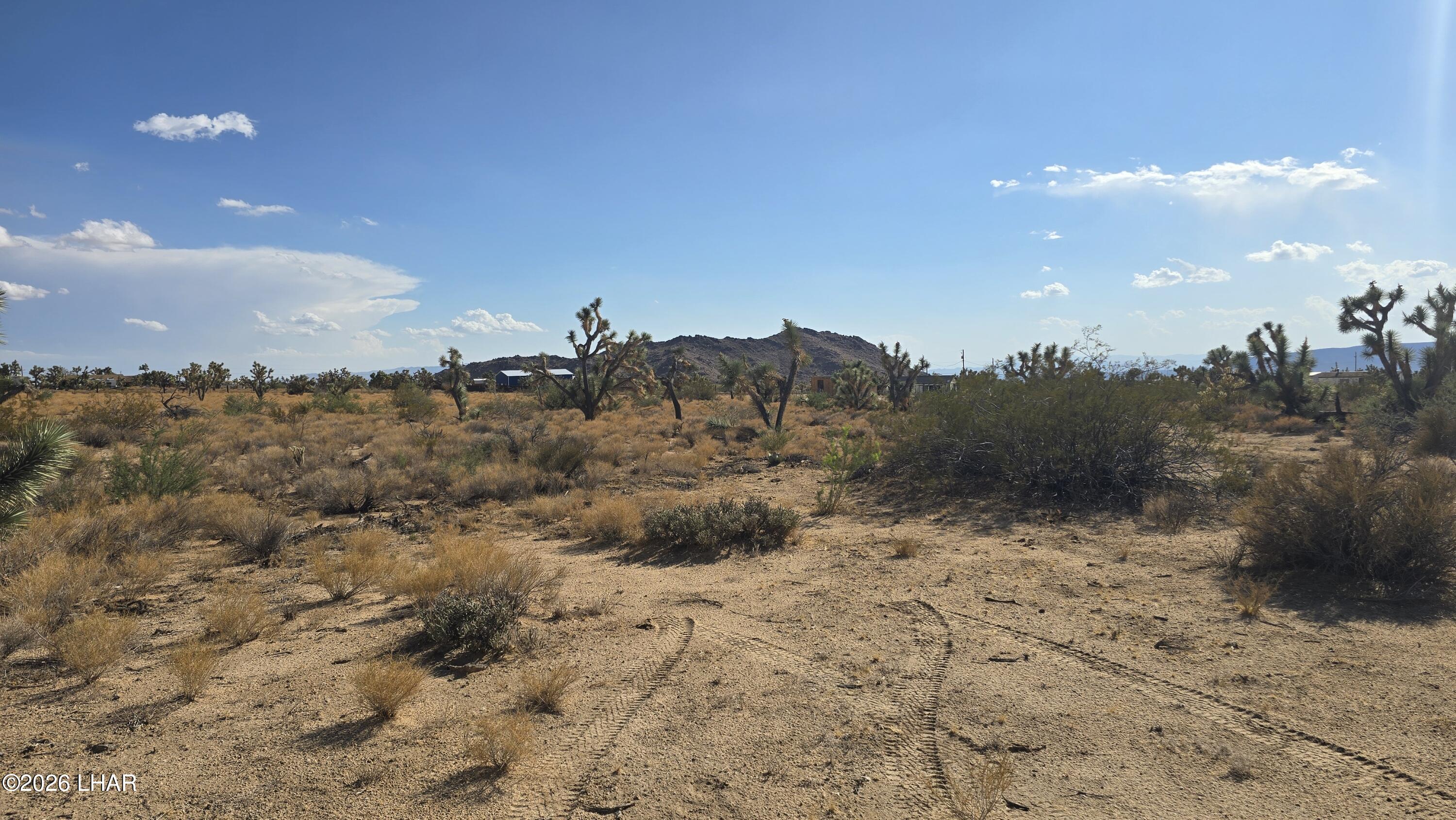 208-27196d South Kinard Road Yucca, AZ 86438 - Photo 33 of 40 20260831_160630