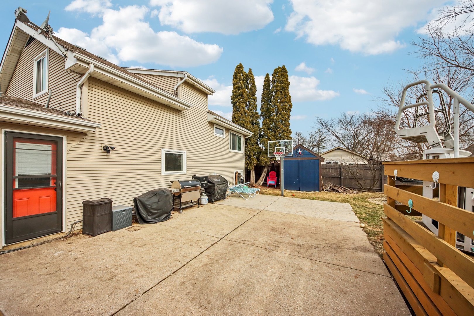 108 Davis Court Bolingbrook, IL 60440 - Photo 35 of 41 a view of a house with backyard and furniture
