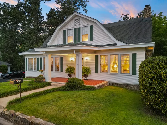 $425,000 | 3310 Alta Vista Drive, Chattanooga, TN 37411