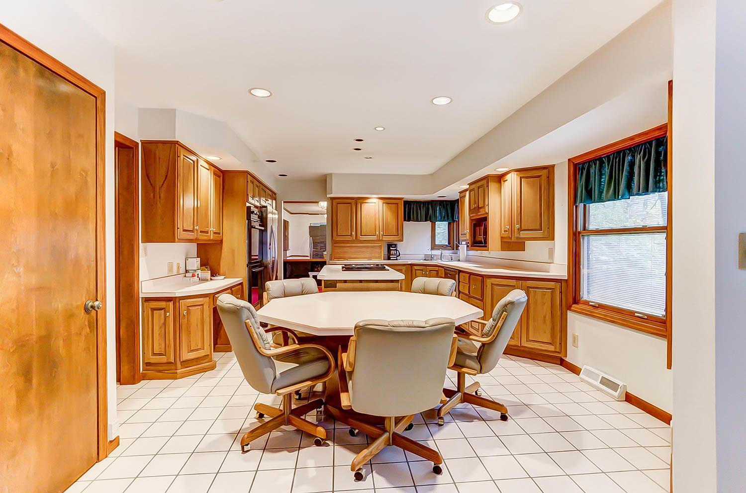 4055 Sunbury Road Columbus, OH 43219 - Photo 13 of 61 Gallery Image 13