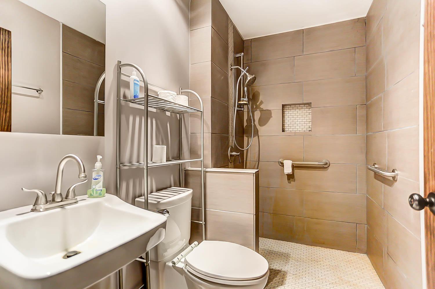 4055 Sunbury Road Columbus, OH 43219 - Photo 26 of 61 Gallery Image 26