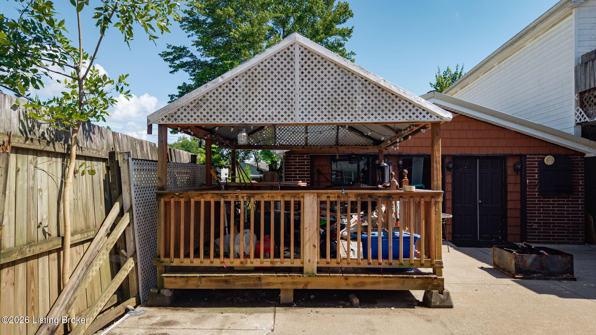 311 Meadowood Road Louisville, KY 40229 - Photo 36 of 42 Gazebo