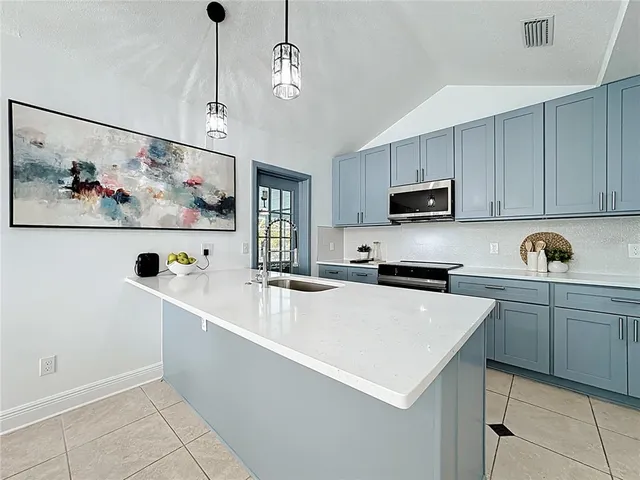 $699,900 | 506 Oakland Terrace, Lake Mary, FL 32746