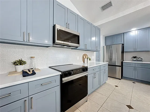 $699,900 | 506 Oakland Terrace, Lake Mary, FL 32746