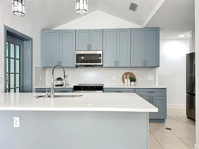 $699,900 | 506 Oakland Terrace, Lake Mary, FL 32746