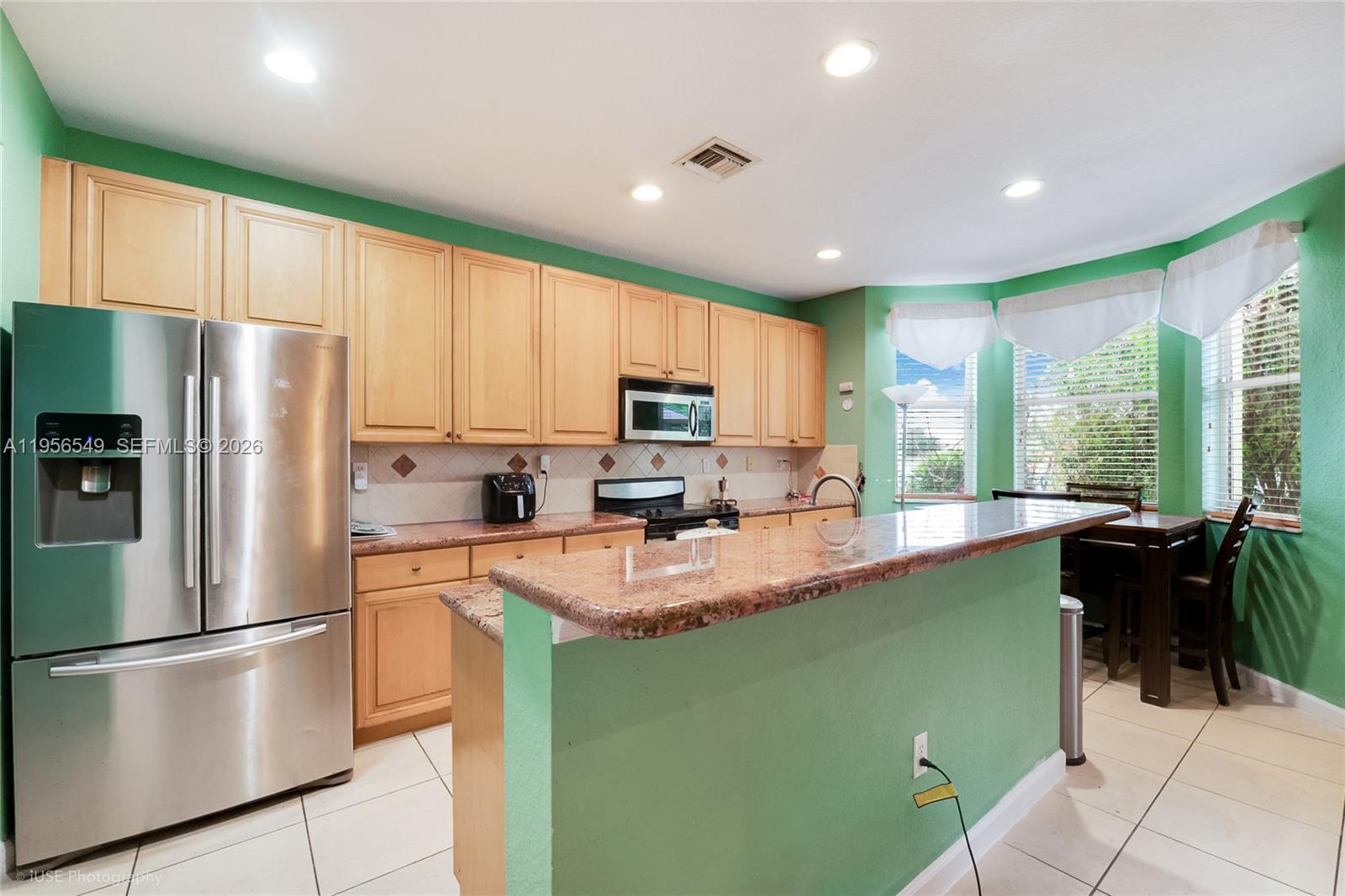 1402 Southeast 16th Avenue Homestead, FL 33035 - Photo 5 of 15