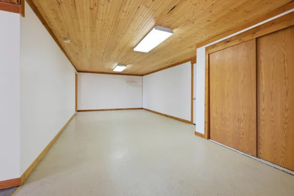 $495,000 | 570 Riverview Drive, Marshall, WI 53559