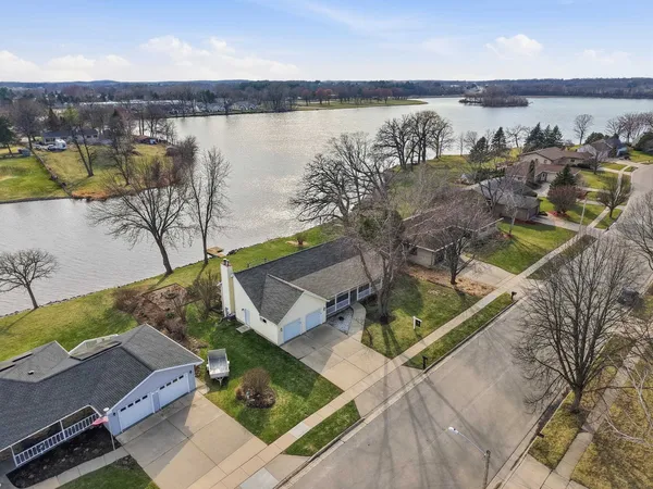 $495,000 | 570 Riverview Drive, Marshall, WI 53559