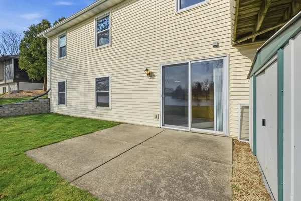 $495,000 | 570 Riverview Drive, Marshall, WI 53559