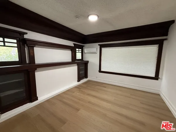 $9,995 | 4501 South Budlong Avenue, Los Angeles, CA 90037