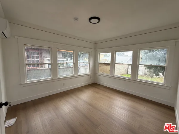 $9,995 | 4501 South Budlong Avenue, Los Angeles, CA 90037