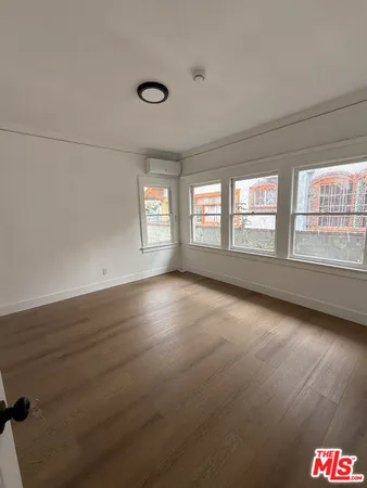 $9,995 | 4501 South Budlong Avenue, Los Angeles, CA 90037