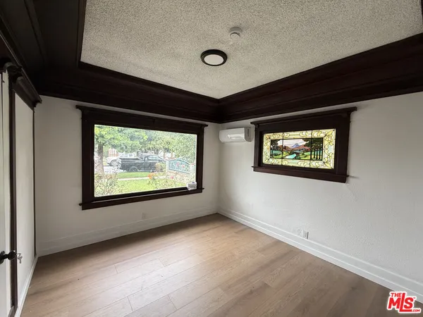 $9,995 | 4501 South Budlong Avenue, Los Angeles, CA 90037