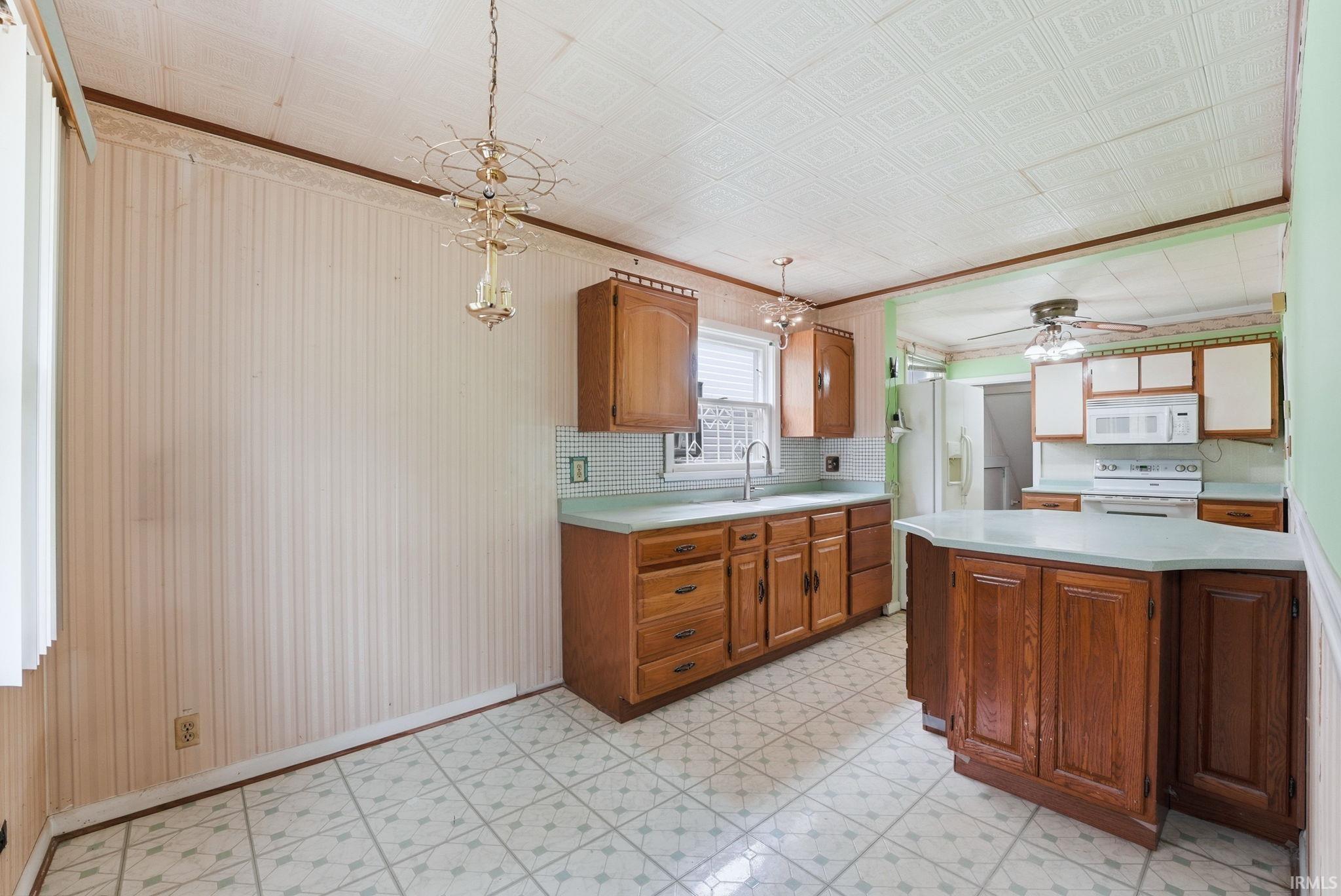 2908 Winter Street Fort Wayne, IN 46806 - Photo 14 of 35