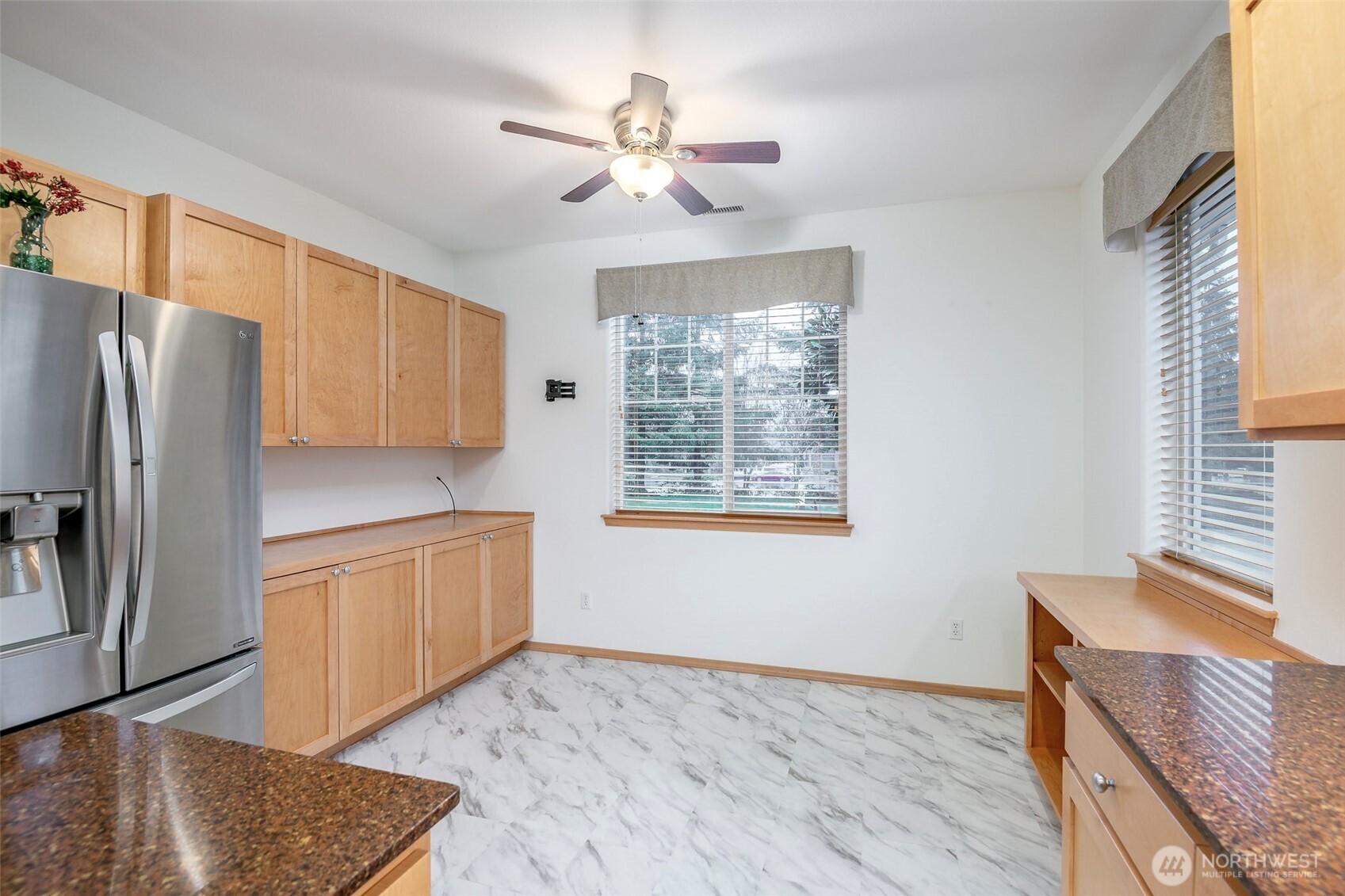 8494 Bainbridge Loop Northeast Lacey, WA 98516 - Photo 5 of 20