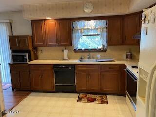 197 Traverse Road Dingmans Ferry, PA 18328 - Photo 19 of 52 IMG_7572